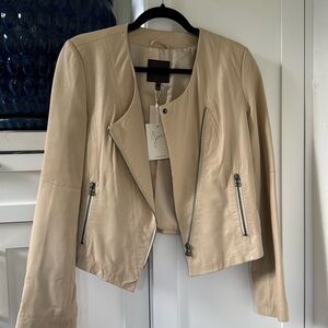 Brand New: Stylish and beautiful leather jacket